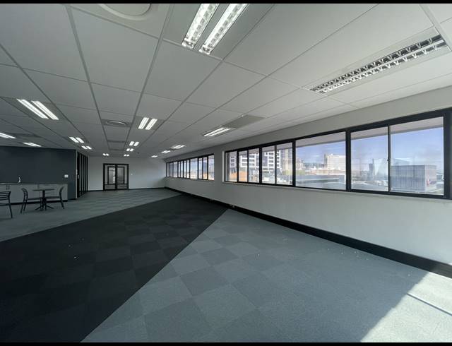238M² OFFICE TO LET IN SANDTON CENTRAL